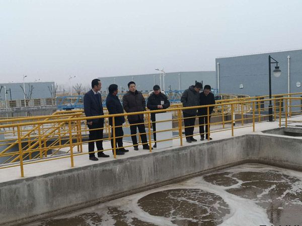 國開行甘肅省分行相關(guān)業(yè)務(wù)處室領(lǐng)導(dǎo)一行調(diào)研泓源公司項(xiàng)目建設(shè)(圖4) 國開行甘肅省分行相關(guān)業(yè)務(wù)處室領(lǐng)導(dǎo)一行調(diào)研泓源公司項(xiàng)目建設(shè)(圖4)