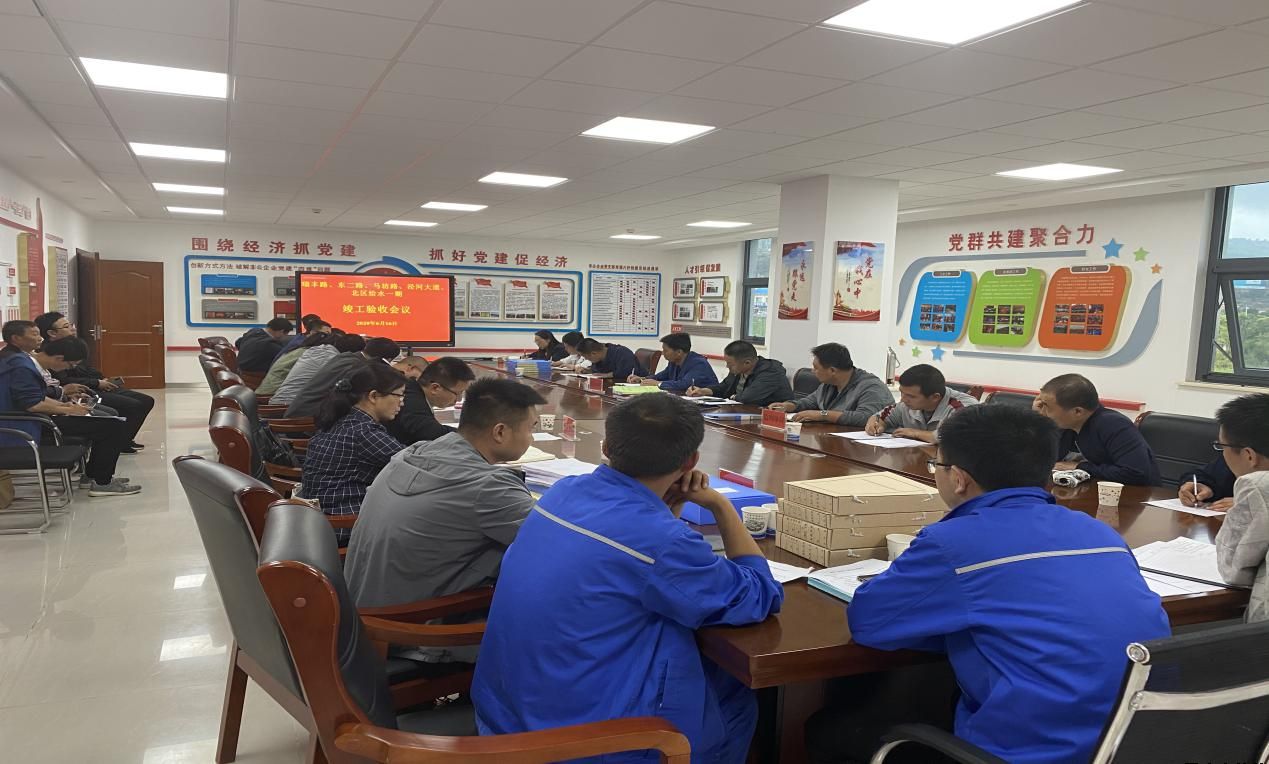 市質(zhì)監(jiān)站對瑞豐路、涇河大道、東二路（北段）、北區(qū)給水（一期）進(jìn)行竣工驗收(圖2)